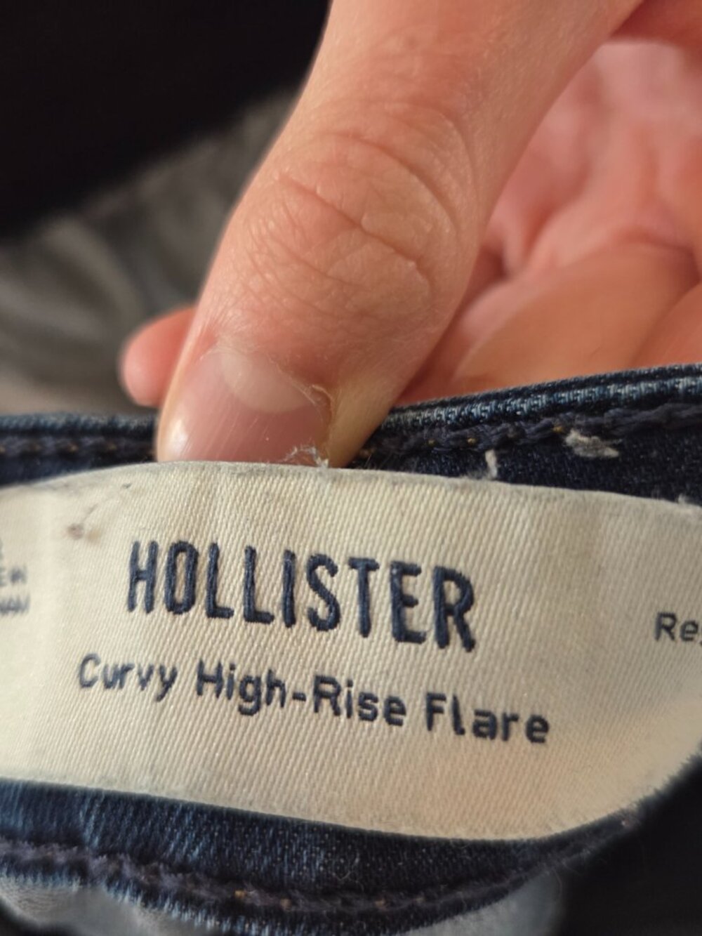 Hollister Jeans, Curvy High-Rise Flare - Size 00 - Picture 3 of 3